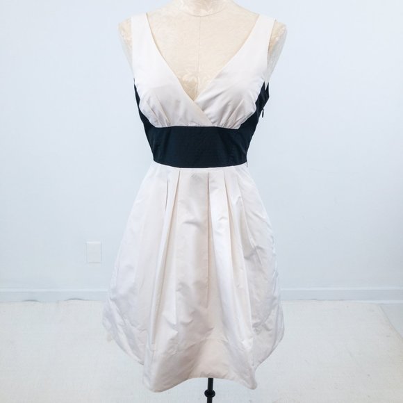 BCBGMaxAzria 2 Colorblock Mini Dress White Black - Picture 1 of 9